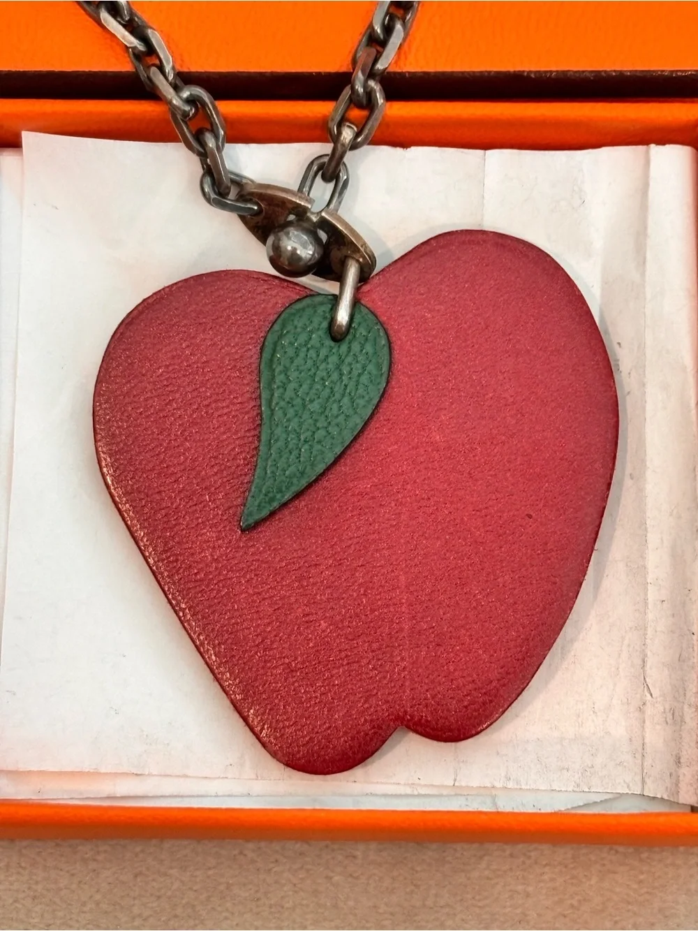 Hermès Vintage Leather Fruit Apple Bag Charm - Picture 2 of 13